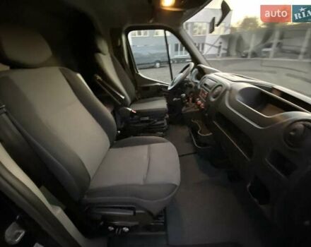 Черный Рено Мастер, объемом двигателя 2.3 л и пробегом 175 тыс. км за 18990 $, фото 42 на Automoto.ua