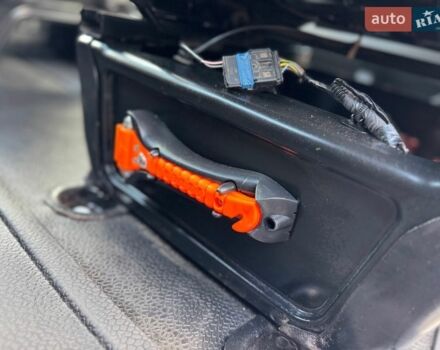 Черный Рено Мастер, объемом двигателя 2.3 л и пробегом 230 тыс. км за 21500 $, фото 24 на Automoto.ua