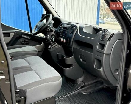 Черный Рено Мастер, объемом двигателя 2.3 л и пробегом 189 тыс. км за 16800 $, фото 33 на Automoto.ua