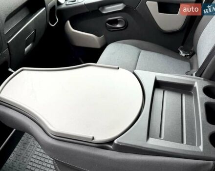 Черный Рено Мастер, объемом двигателя 2.3 л и пробегом 189 тыс. км за 16800 $, фото 30 на Automoto.ua