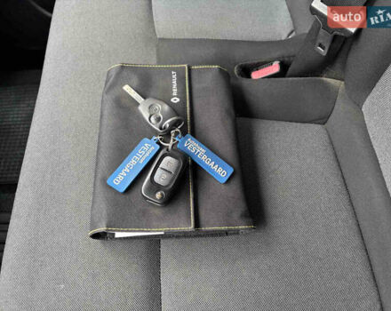 Чорний Рено Мастєр, об'ємом двигуна 2.3 л та пробігом 156 тис. км за 18500 $, фото 15 на Automoto.ua