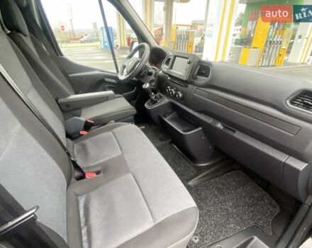 Черный Рено Мастер, объемом двигателя 2.3 л и пробегом 297 тыс. км за 20800 $, фото 16 на Automoto.ua