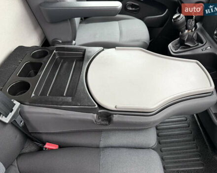 Чорний Рено Мастєр, об'ємом двигуна 2.3 л та пробігом 115 тис. км за 31200 $, фото 37 на Automoto.ua