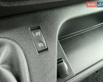 Черный Рено Мастер, объемом двигателя 2.3 л и пробегом 297 тыс. км за 20800 $, фото 35 на Automoto.ua