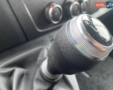 Черный Рено Мастер, объемом двигателя 2.3 л и пробегом 297 тыс. км за 20800 $, фото 33 на Automoto.ua