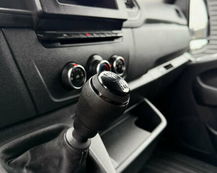 Чорний Рено Мастєр, об'ємом двигуна 2.3 л та пробігом 115 тис. км за 31200 $, фото 52 на Automoto.ua