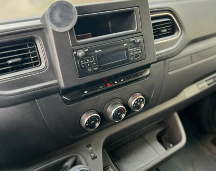 Черный Рено Мастер, объемом двигателя 2.3 л и пробегом 492 тыс. км за 18999 $, фото 14 на Automoto.ua