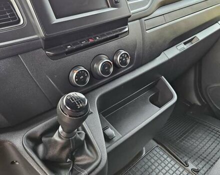 Черный Рено Мастер, объемом двигателя 2.3 л и пробегом 189 тыс. км за 21700 $, фото 17 на Automoto.ua