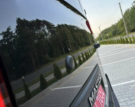 Черный Рено Мастер, объемом двигателя 2.3 л и пробегом 198 тыс. км за 21600 $, фото 15 на Automoto.ua