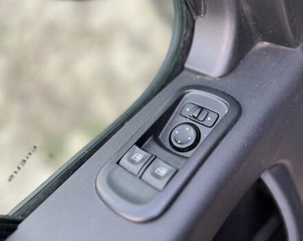 Черный Рено Мастер, объемом двигателя 2.3 л и пробегом 492 тыс. км за 18999 $, фото 17 на Automoto.ua