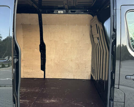 Черный Рено Мастер, объемом двигателя 2.3 л и пробегом 198 тыс. км за 21600 $, фото 31 на Automoto.ua