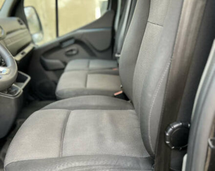 Черный Рено Мастер, объемом двигателя 2.3 л и пробегом 492 тыс. км за 18999 $, фото 12 на Automoto.ua