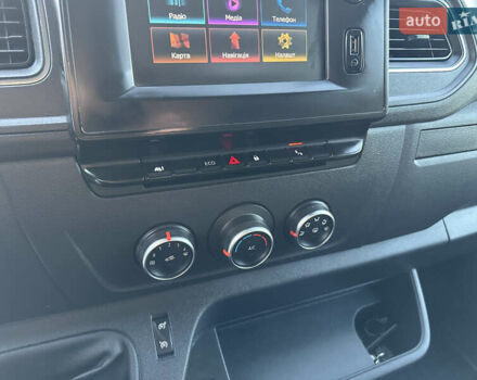 Черный Рено Мастер, объемом двигателя 2.3 л и пробегом 198 тыс. км за 21600 $, фото 60 на Automoto.ua