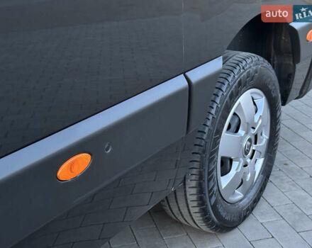 Черный Рено Мастер, объемом двигателя 2.3 л и пробегом 156 тыс. км за 24200 $, фото 26 на Automoto.ua