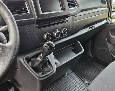 Черный Рено Мастер, объемом двигателя 2.3 л и пробегом 189 тыс. км за 21700 $, фото 15 на Automoto.ua