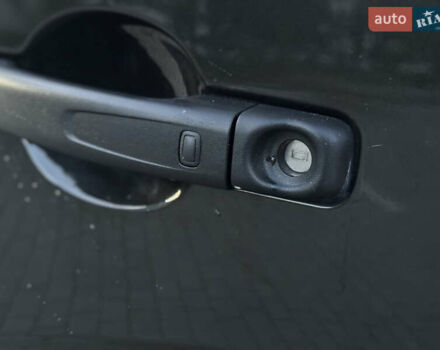 Черный Рено Мастер, объемом двигателя 2.3 л и пробегом 156 тыс. км за 24200 $, фото 4 на Automoto.ua