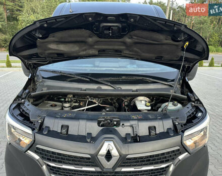 Черный Рено Мастер, объемом двигателя 2.3 л и пробегом 198 тыс. км за 21600 $, фото 67 на Automoto.ua