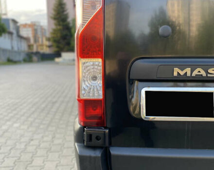 Черный Рено Мастер, объемом двигателя 2.3 л и пробегом 515 тыс. км за 13500 $, фото 35 на Automoto.ua