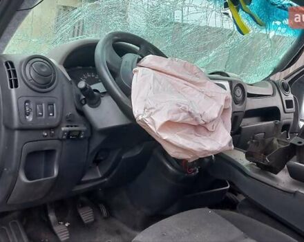 Черный Рено Мастер, объемом двигателя 2.3 л и пробегом 270 тыс. км за 7500 $, фото 14 на Automoto.ua