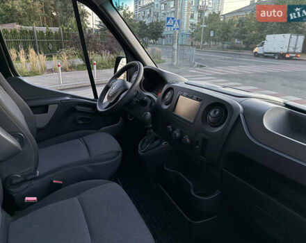Черный Рено Мастер, объемом двигателя 2.3 л и пробегом 272 тыс. км за 16500 $, фото 12 на Automoto.ua