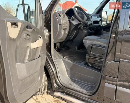 Черный Рено Мастер, объемом двигателя 2.3 л и пробегом 225 тыс. км за 18990 $, фото 10 на Automoto.ua