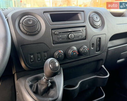 Черный Рено Мастер, объемом двигателя 2.3 л и пробегом 225 тыс. км за 18990 $, фото 13 на Automoto.ua