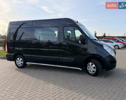 Черный Рено Мастер, объемом двигателя 2.3 л и пробегом 225 тыс. км за 18990 $, фото 3 на Automoto.ua