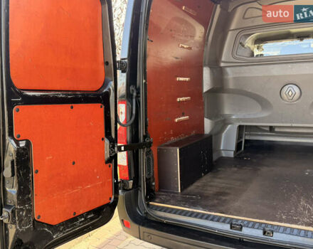 Черный Рено Мастер, объемом двигателя 2.3 л и пробегом 225 тыс. км за 18990 $, фото 27 на Automoto.ua