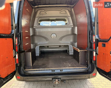 Черный Рено Мастер, объемом двигателя 2.3 л и пробегом 225 тыс. км за 18990 $, фото 24 на Automoto.ua