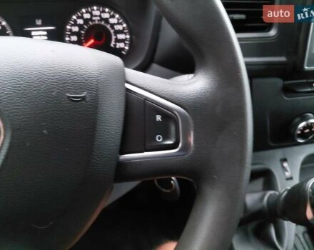 Черный Рено Мастер, объемом двигателя 2.3 л и пробегом 252 тыс. км за 19600 $, фото 42 на Automoto.ua