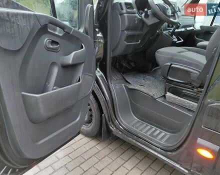 Черный Рено Мастер, объемом двигателя 2.3 л и пробегом 252 тыс. км за 19600 $, фото 49 на Automoto.ua