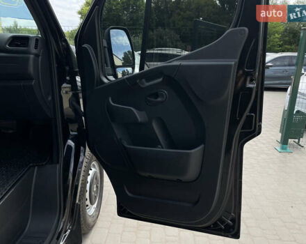 Чорний Рено Мастєр, об'ємом двигуна 2.3 л та пробігом 107 тис. км за 24499 $, фото 34 на Automoto.ua