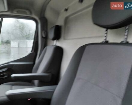 Черный Рено Мастер, объемом двигателя 2.3 л и пробегом 252 тыс. км за 19600 $, фото 47 на Automoto.ua