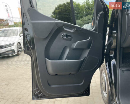 Чорний Рено Мастєр, об'ємом двигуна 2.3 л та пробігом 107 тис. км за 24499 $, фото 22 на Automoto.ua