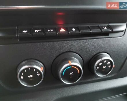 Черный Рено Мастер, объемом двигателя 2.3 л и пробегом 252 тыс. км за 19600 $, фото 38 на Automoto.ua