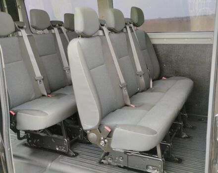 Черный Рено Мастер, объемом двигателя 0 л и пробегом 166 тыс. км за 20395 $, фото 3 на Automoto.ua