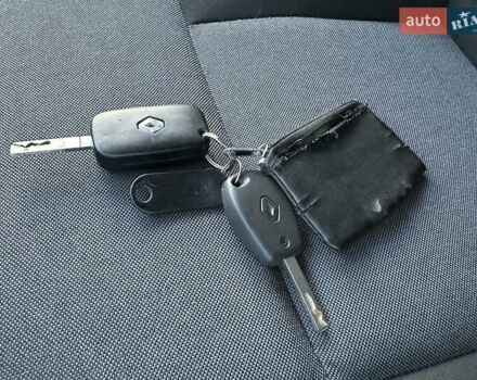 Черный Рено Мастер, объемом двигателя 2.3 л и пробегом 250 тыс. км за 22200 $, фото 74 на Automoto.ua