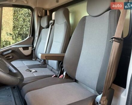 Черный Рено Мастер, объемом двигателя 2.3 л и пробегом 317 тыс. км за 25200 $, фото 74 на Automoto.ua