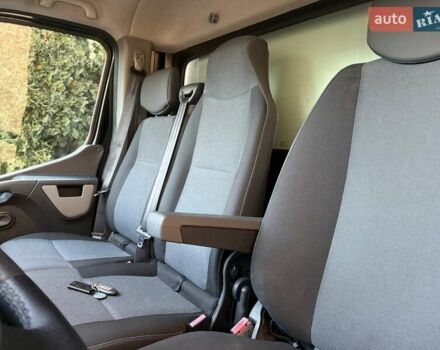 Чорний Рено Мастєр, об'ємом двигуна 2 л та пробігом 317 тис. км за 25200 $, фото 78 на Automoto.ua