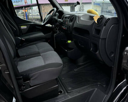 Черный Рено Мастер, объемом двигателя 2.3 л и пробегом 578 тыс. км за 15500 $, фото 16 на Automoto.ua