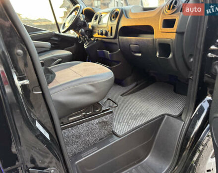 Черный Рено Мастер, объемом двигателя 2.3 л и пробегом 495 тыс. км за 16500 $, фото 17 на Automoto.ua