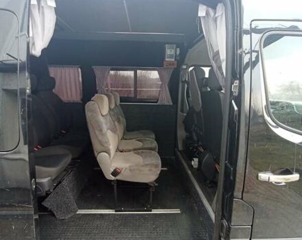 Черный Рено Мастер, объемом двигателя 2.3 л и пробегом 290 тыс. км за 18000 $, фото 3 на Automoto.ua