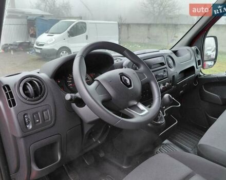 Красный Рено Мастер, объемом двигателя 2.3 л и пробегом 320 тыс. км за 18000 $, фото 42 на Automoto.ua