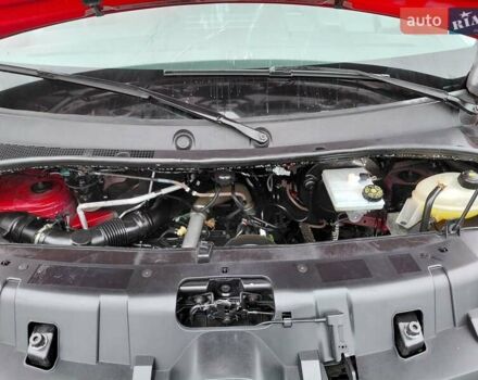 Красный Рено Мастер, объемом двигателя 2.3 л и пробегом 320 тыс. км за 18000 $, фото 8 на Automoto.ua