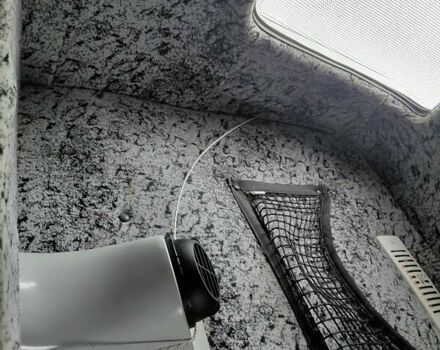 Красный Рено Мастер, объемом двигателя 2.3 л и пробегом 320 тыс. км за 18000 $, фото 26 на Automoto.ua