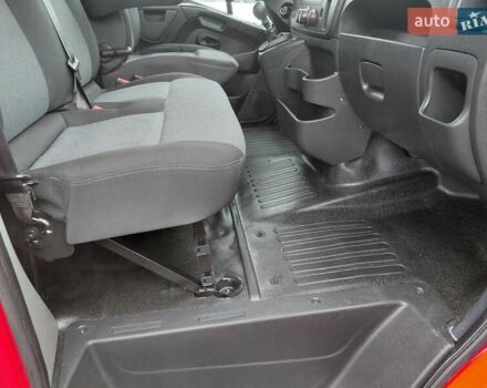 Красный Рено Мастер, объемом двигателя 2.3 л и пробегом 320 тыс. км за 18000 $, фото 35 на Automoto.ua