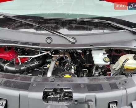 Красный Рено Мастер, объемом двигателя 2.3 л и пробегом 320 тыс. км за 18000 $, фото 7 на Automoto.ua