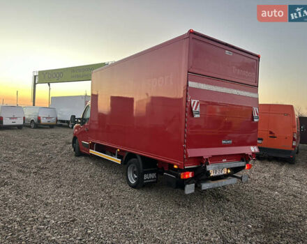 Красный Рено Мастер, объемом двигателя 2.3 л и пробегом 216 тыс. км за 31500 $, фото 4 на Automoto.ua