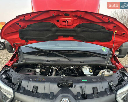 Красный Рено Мастер, объемом двигателя 2.3 л и пробегом 216 тыс. км за 31500 $, фото 31 на Automoto.ua