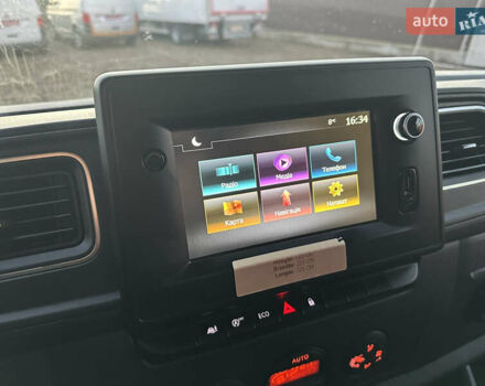 Красный Рено Мастер, объемом двигателя 2.3 л и пробегом 216 тыс. км за 31500 $, фото 25 на Automoto.ua